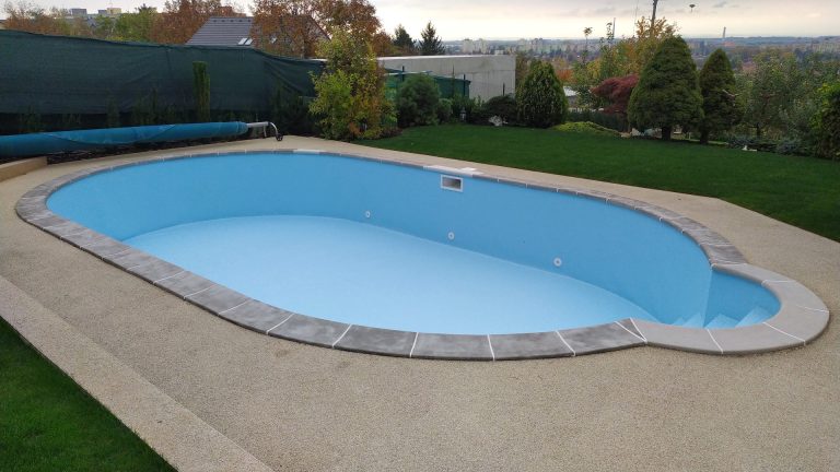 Murovaný bazén s fóliou RENOLIT ALKORPLAN2000 Light Blue