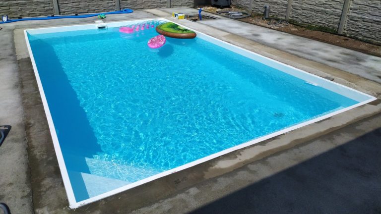 Murovaný bazén s fóliou RENOLIT ALKORPLAN2000 White