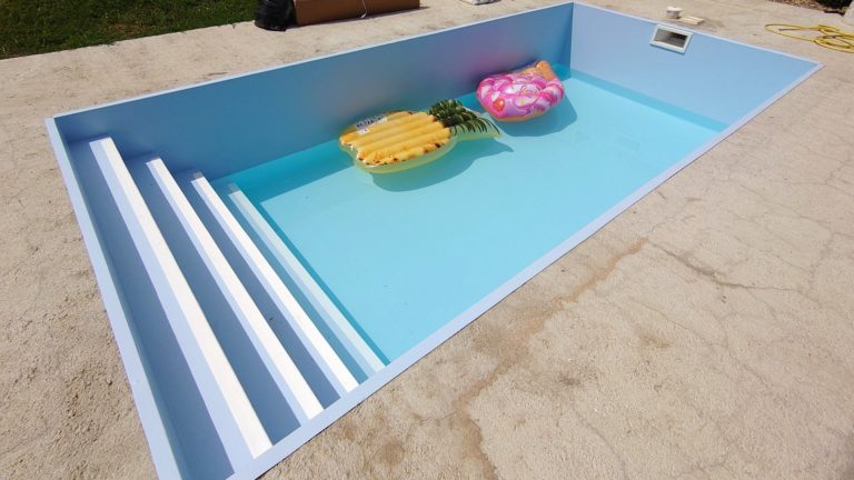 Murovaný bazén s fóliou RENOLIT ALKORPLAN2000 Light Blue