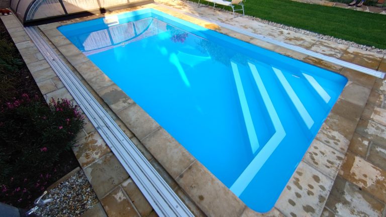 Murovaný bazén s fóliou RENOLIT ALKORPLAN2000 Adriatic Blue
