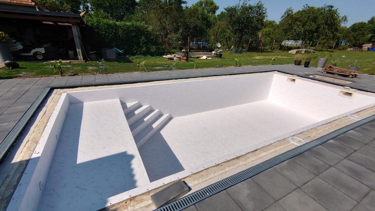 Murovaný bazén s fóliou HAOGENPLAST Stoneflex Royal 3D