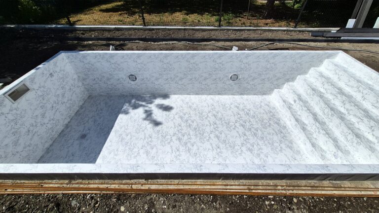 Murovaný bazén s fóliou RENOLIT ALKORPLAN TOUCH Vanity