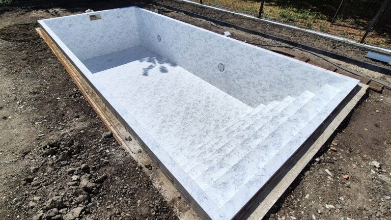 Murovaný bazén s fóliou RENOLIT ALKORPLAN TOUCH Vanity