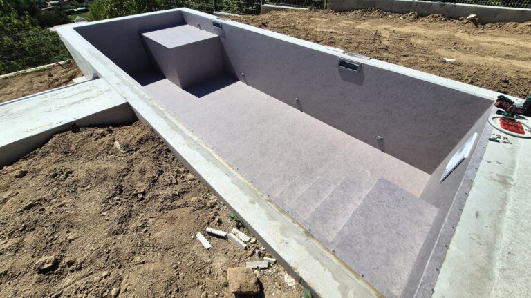 Murovaný bazén s fóliou HAOGENPLAST Stoneflex Ivory 3D