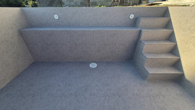 Murovaný bazén s fóliou HAOGENPLAST Stoneflex Ivory 3D